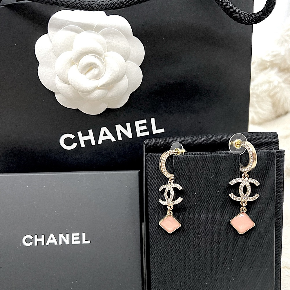 NWOT AUTH A22 Chanel Pink Crystal Drop Earring